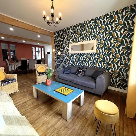 Grand 8 Personnes, Terrasse, Confort, Babyfoot * Vivonne